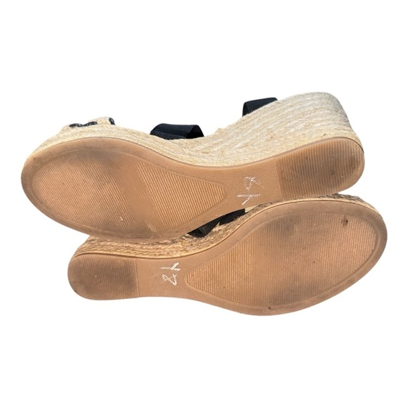 G.H. Bass & Co. Black and Tan Wedges with Crisscross Straps - Picture 4 of 4